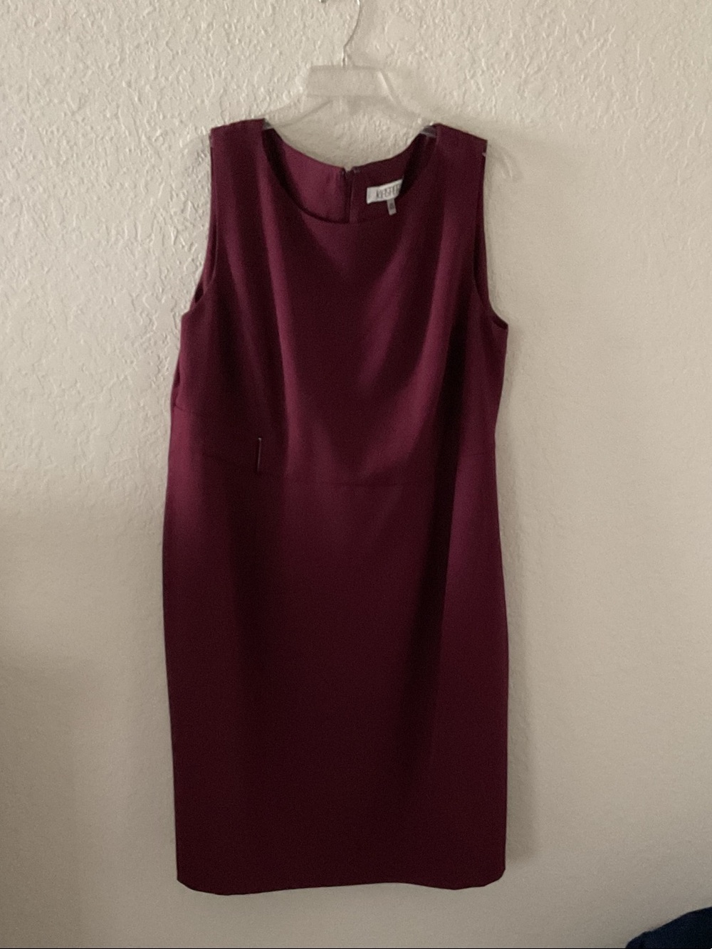 Worthington Sleeveless Sheath Dress in Plum